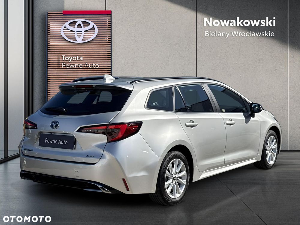 Toyota Corolla 1.8 Hybrid Comfort - 29
