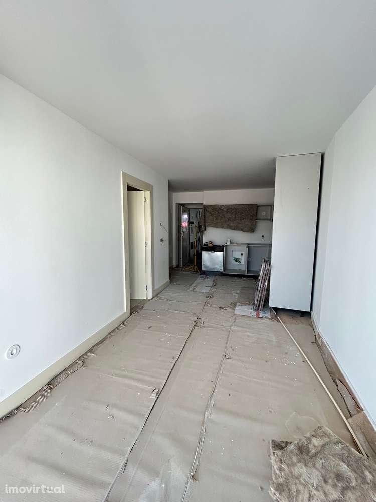 VENDE-SE T2 Duplex Novo c/ Cozinha Equipada no Centro de Braga - Grande imagem: 2/21