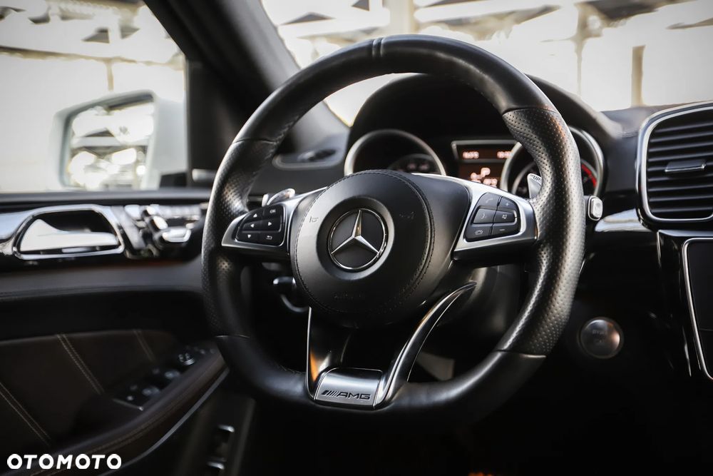 Mercedes-Benz GLS AMG 63 4Matic AMG Speedshift 7G-TRONIC - 33