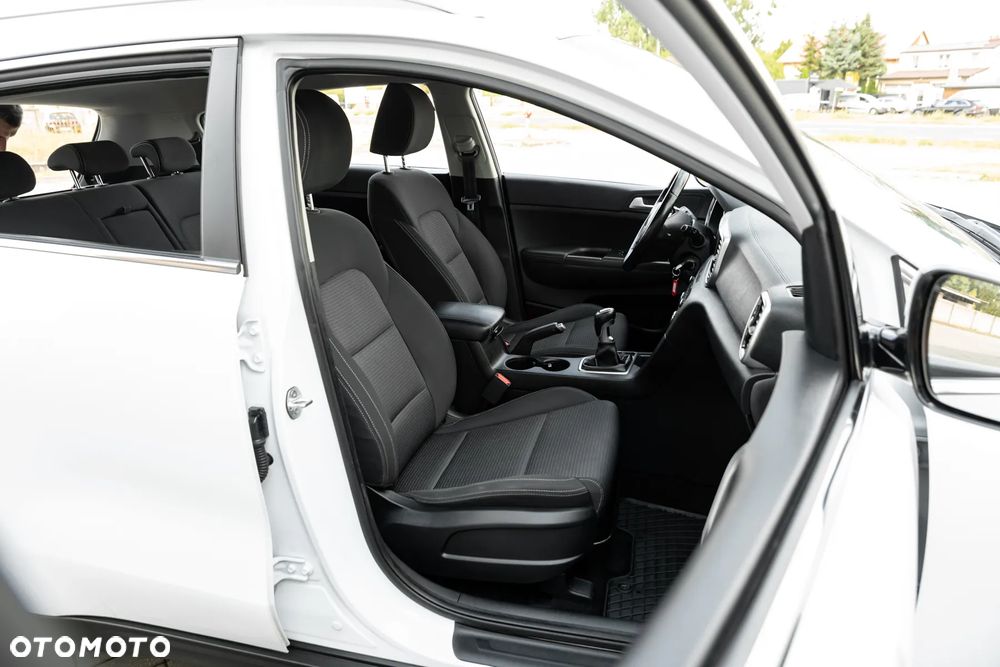 Kia Sportage 1.6 GDI Business Line 2WD - 23