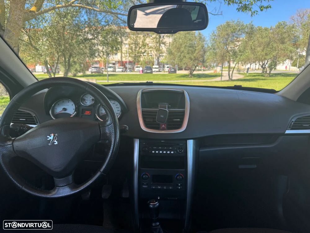 Peugeot 207 SW 1.4 Premium - 11