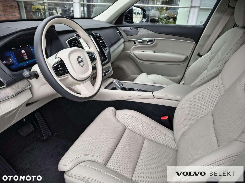 Volvo XC 90 - 26