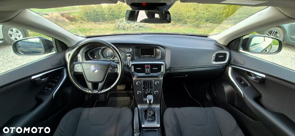 Volvo V40 D2 Powershift Momentum - 2