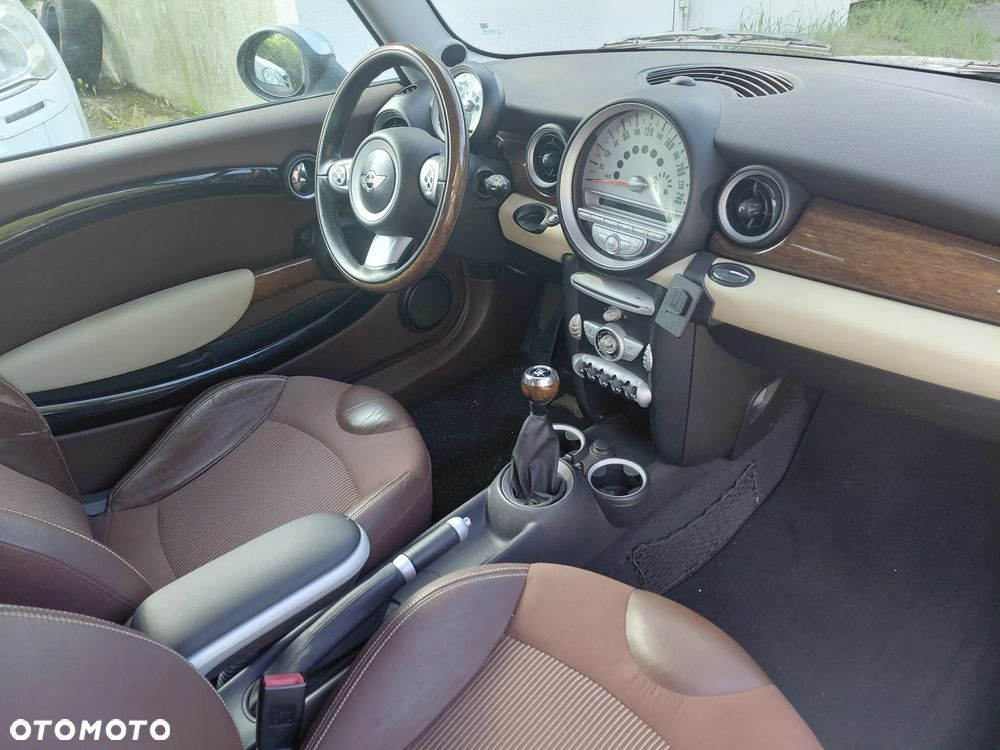 MINI Clubman - 14