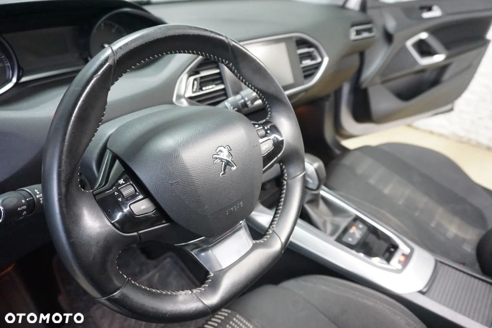 Peugeot 308 BlueHDi FAP 120 EAT6 Stop & Start Active - 19