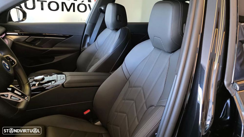 BMW 530 e Pack Desportivo M Pro - 39