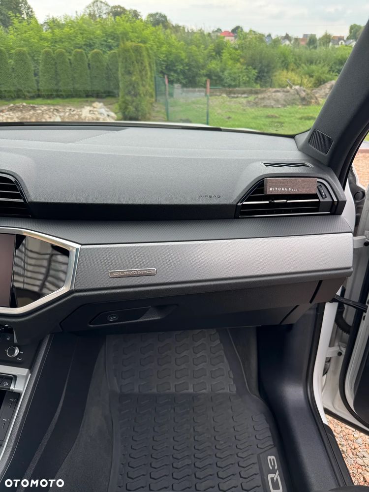 Audi Q3 40 TFSI Quattro S tronic S line - 22