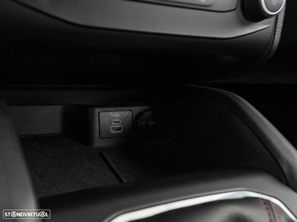 Ford Focus SW 1.0 EcoBoost MHEV ST-Line - 26