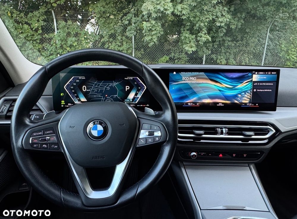 BMW Seria 3 318d Touring Sport Line - 35