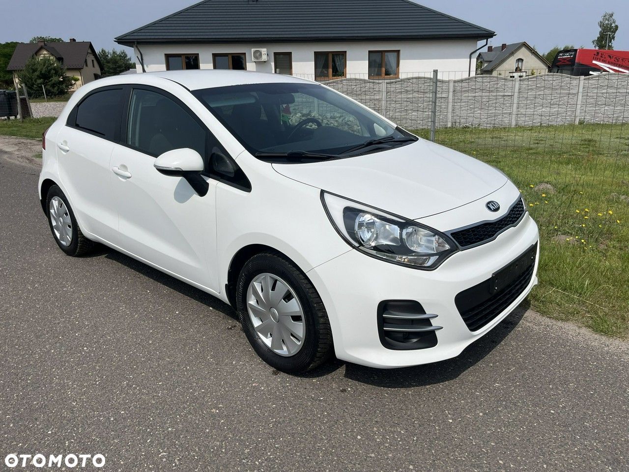 Kia Rio - 1
