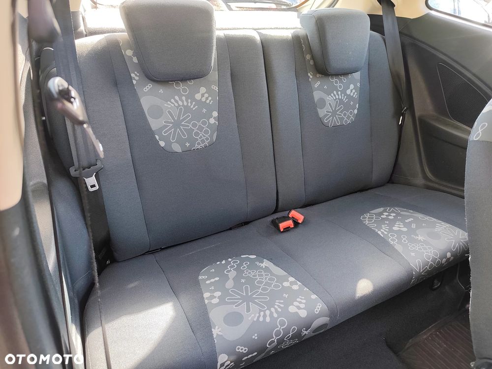 Ford KA 1.2 Titanium EU5 - 14