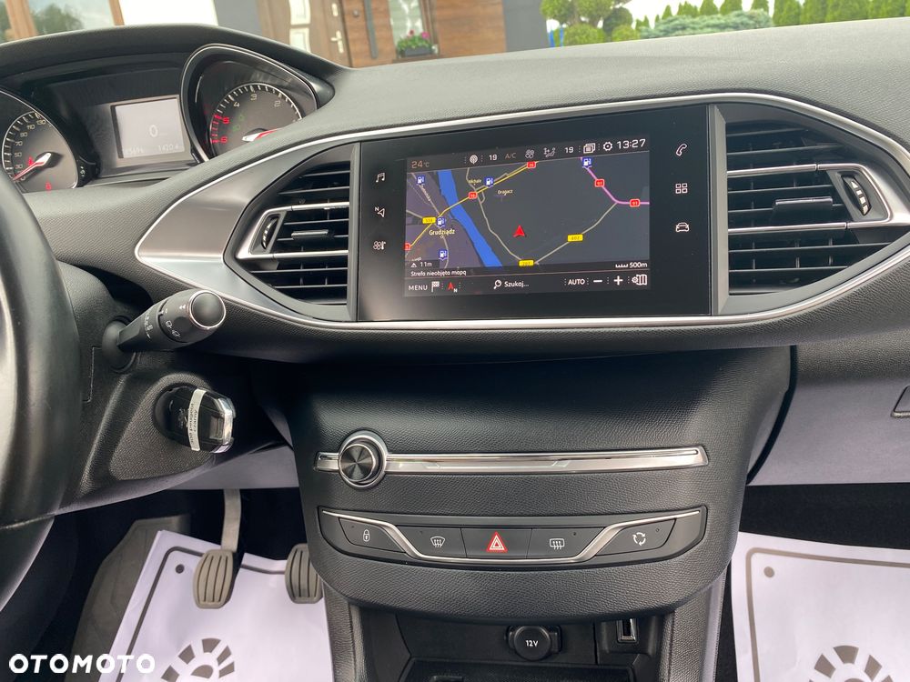 Peugeot 308 1.5 BlueHDi Allure Pack S&S - 22