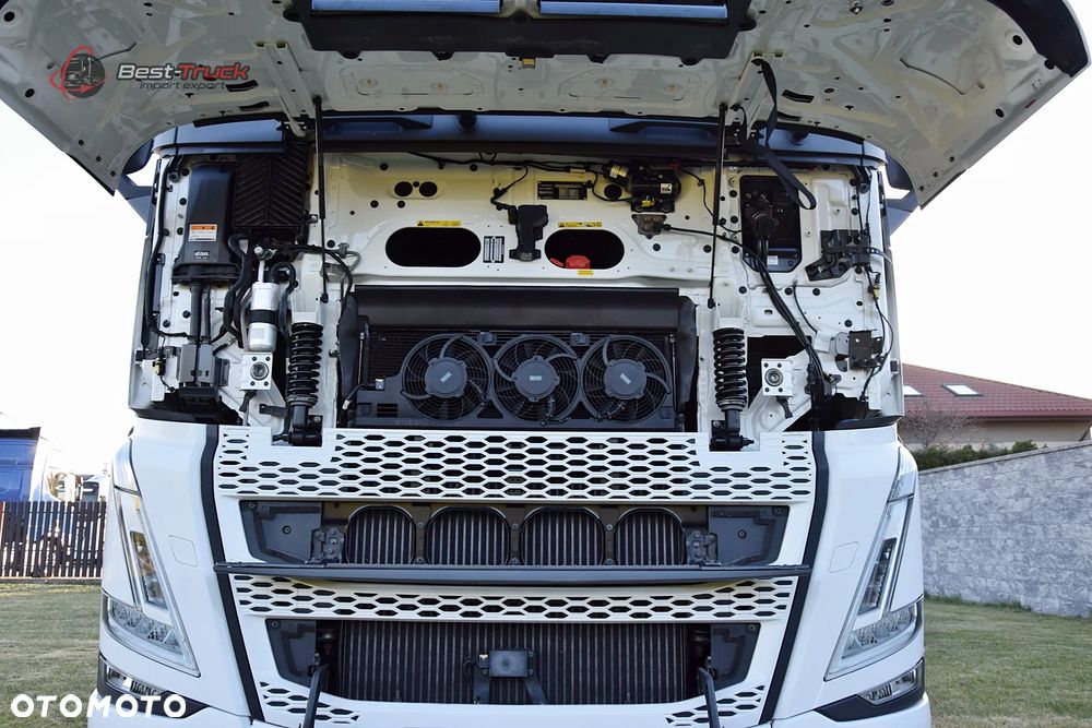 Volvo FH 500 XL |  FULL LED | I-PARK COOL |  ZBIORNIKI 1175 L |  I-SAVE  |  STANDARD - 23