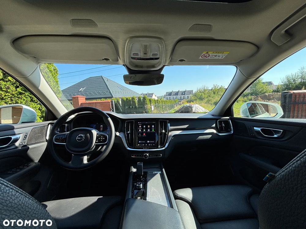 Volvo V60 Cross Country B4 D AWD Ultimate - 24