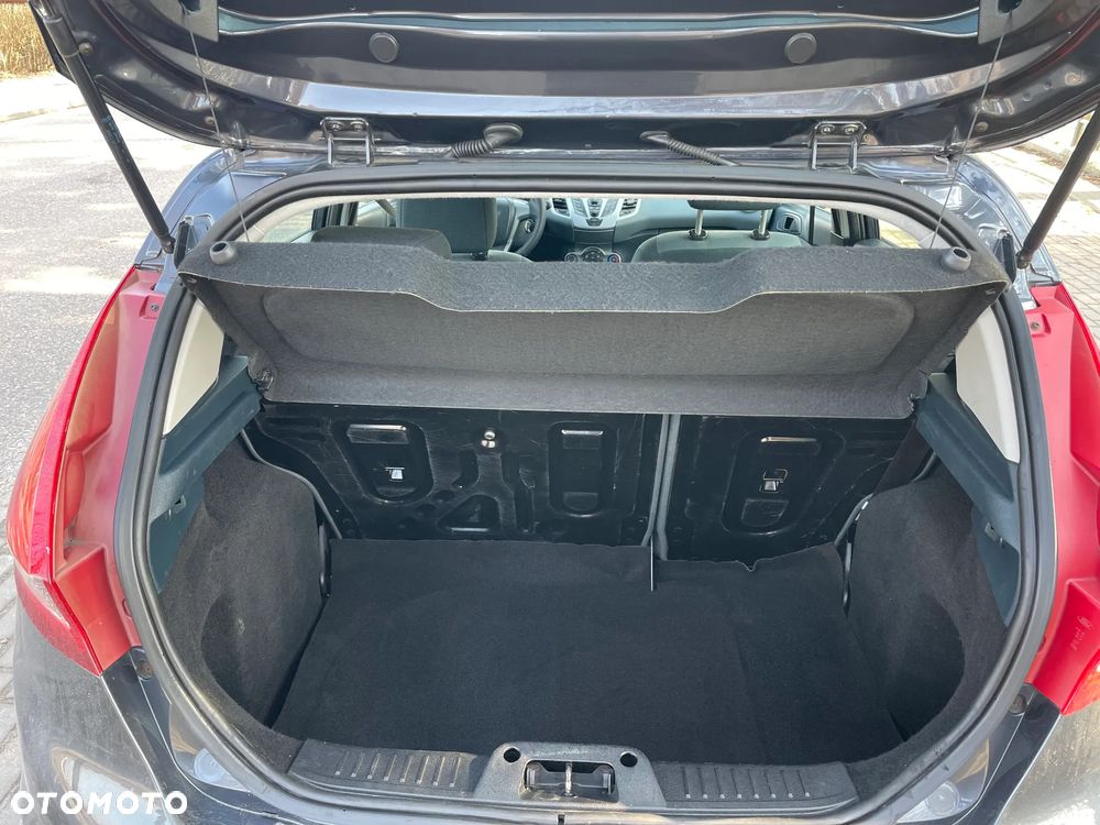 Ford Fiesta 1.25 Trend - 12