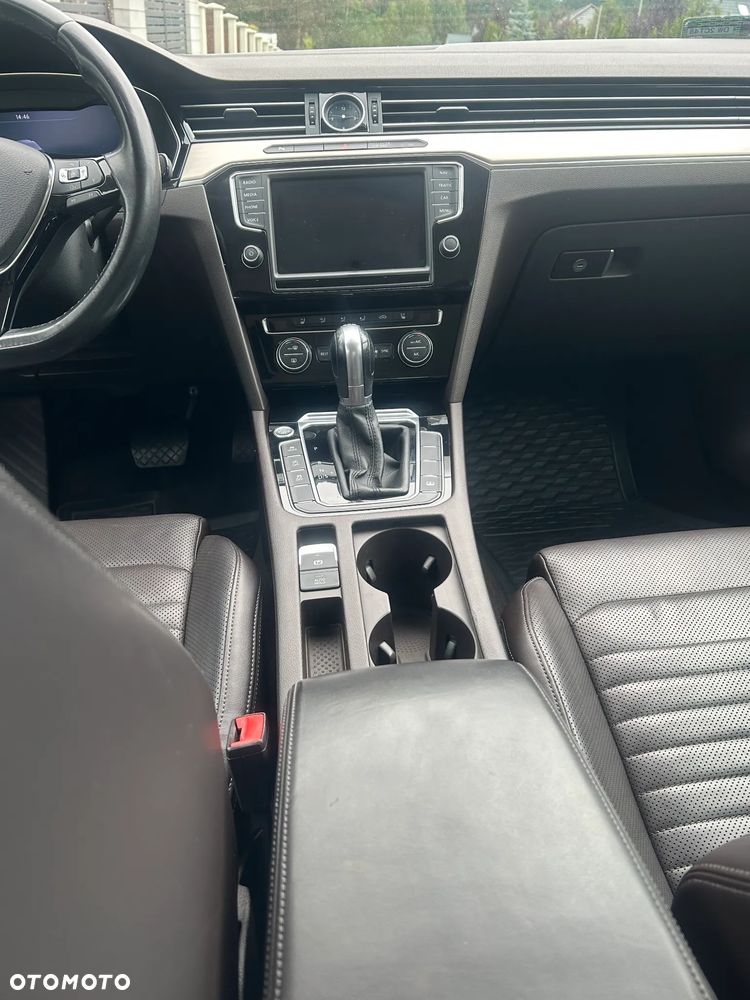 Volkswagen Passat 2.0 TDI BMT Highline DSG - 6