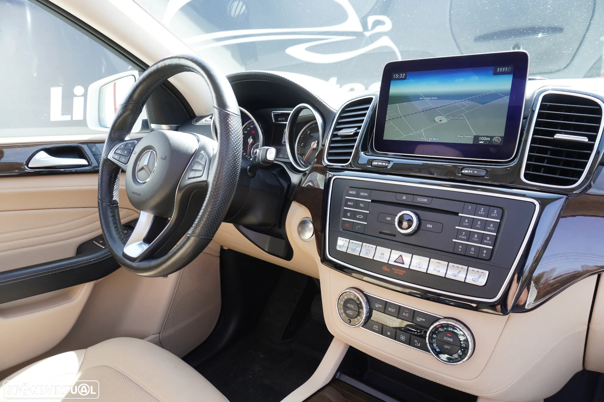Mercedes-Benz GLE 350 d 4Matic 9G-TRONIC AMG Line - 12