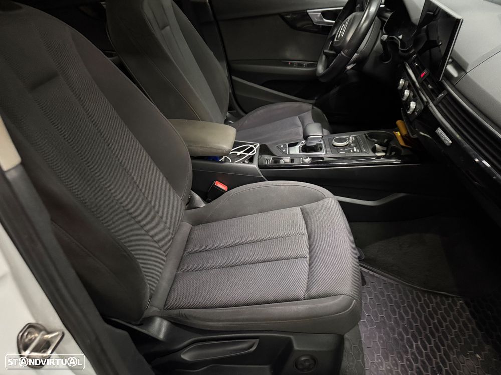 Audi A4 Avant 2.0 TDI S tronic quattro design - 21