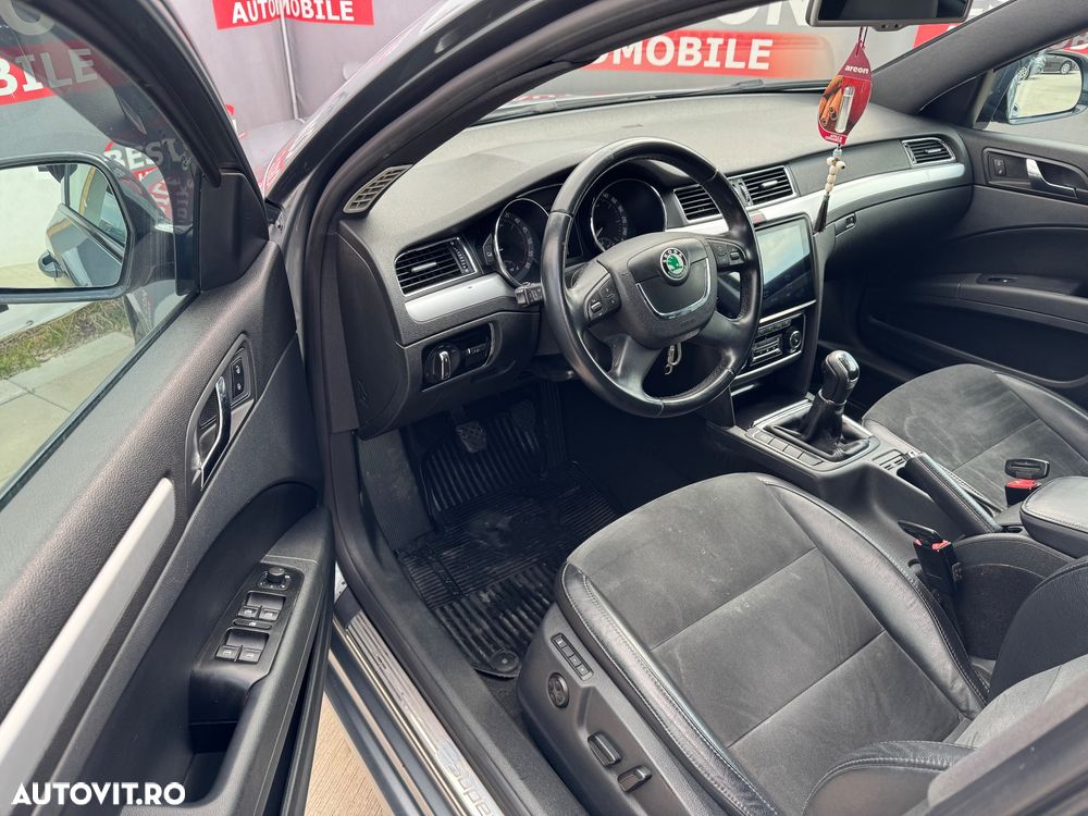 Skoda Superb 2.0 TDI Elegance - 5