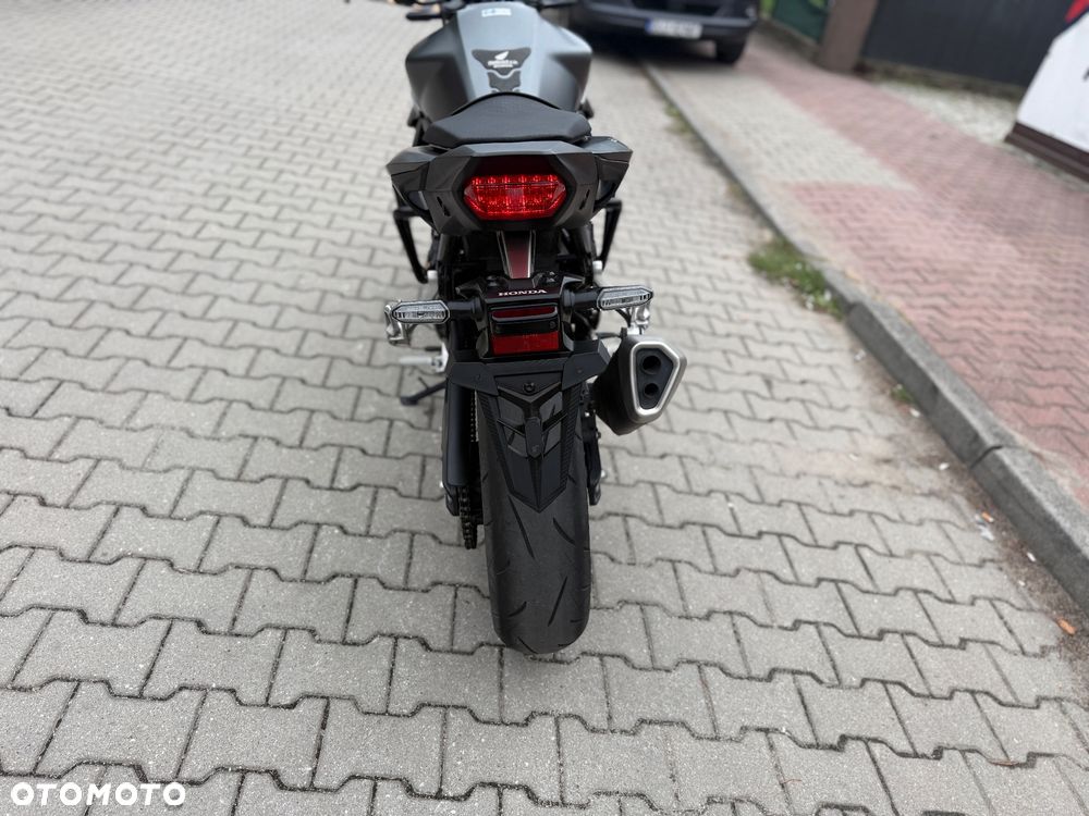 Honda CB - 17