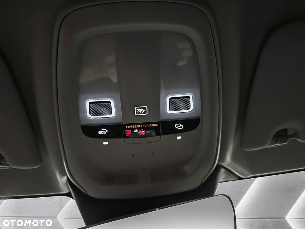Volvo V60 B4 B Plus Dark - 17