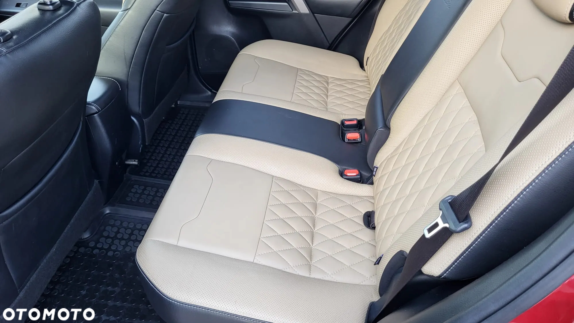 Toyota RAV4 Hybrid Selection 4x2 - 35