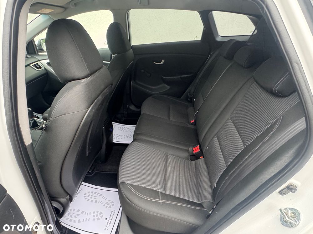 Hyundai i30 - 18