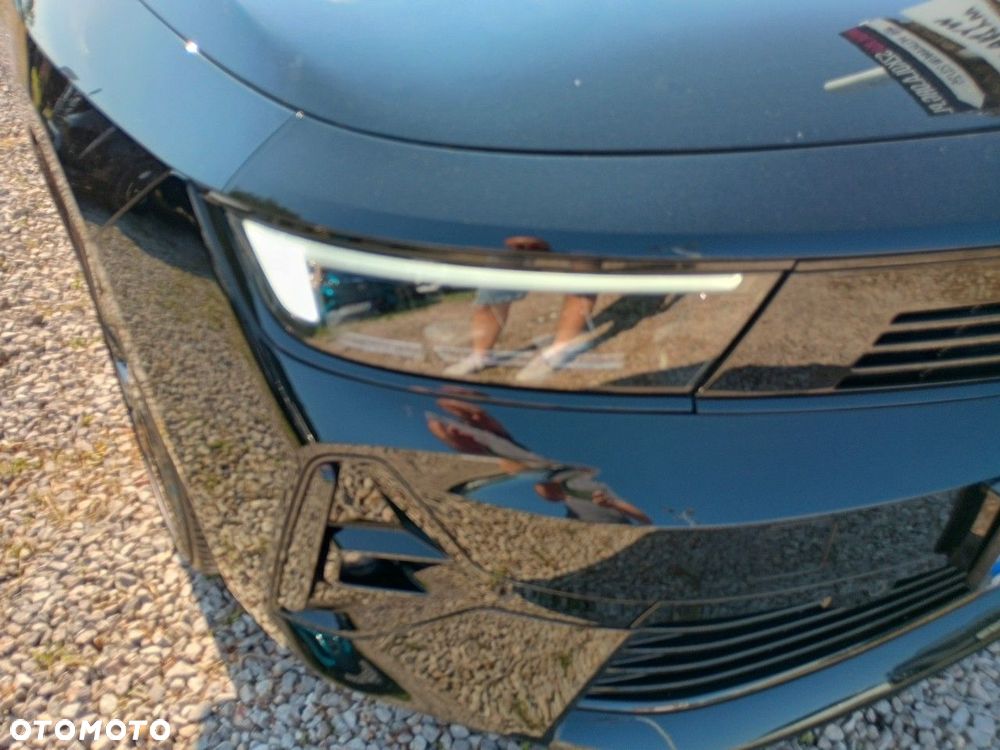 Opel Astra 1.2 T GS S&S - 12