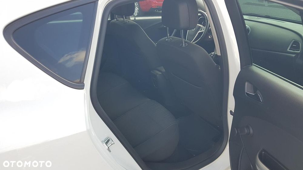 Opel Astra 1.4 Turbo Active - 30