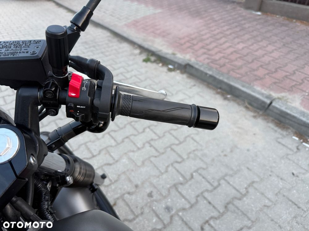 Yamaha XVS - 25