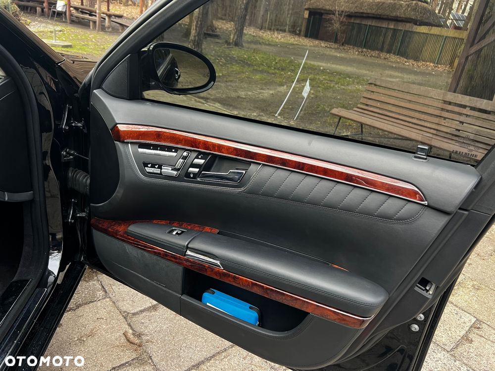 Mercedes-Benz Klasa S 600 L Automatik - 30