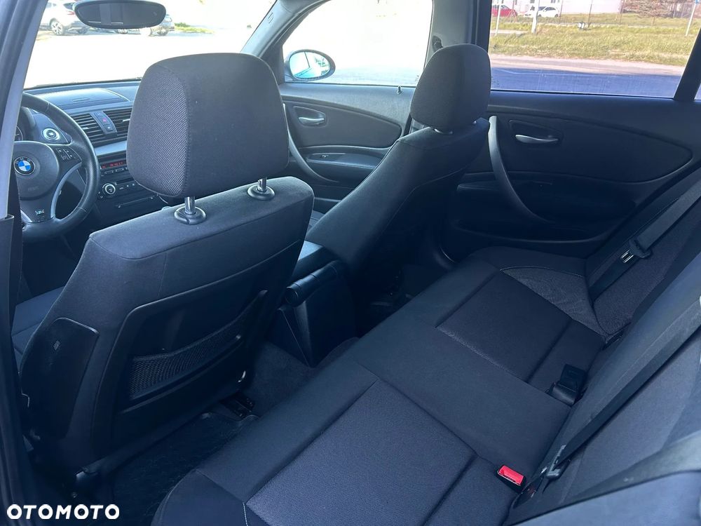 BMW Seria 1 116i - 4