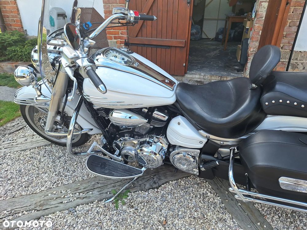 Yamaha XV - 11