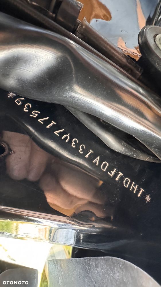 Harley-Davidson Touring Road King - 13