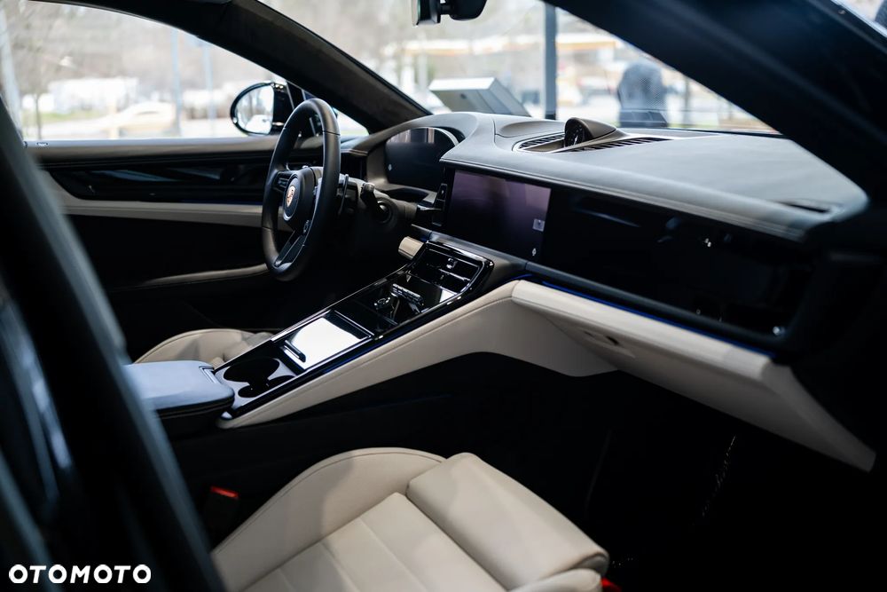 Porsche Panamera 4S E-Hybrid - 18