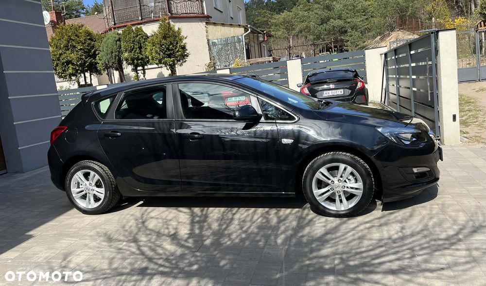 Opel Astra 1.6 Enjoy - 23