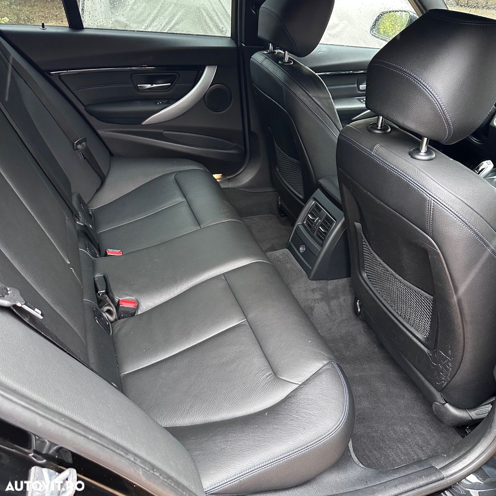 BMW Seria 3 320i Touring xDrive Aut. M Sport - 9