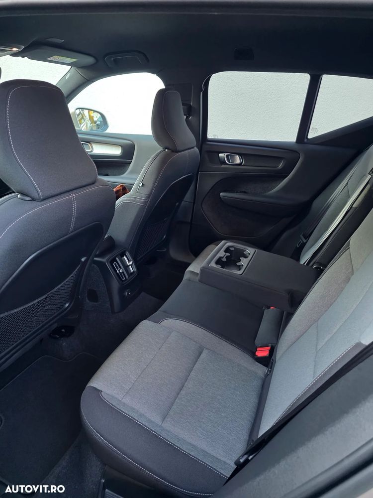 Volvo XC 40 Recharge T4 Twin Engine AT7 Inscription Expression - 5