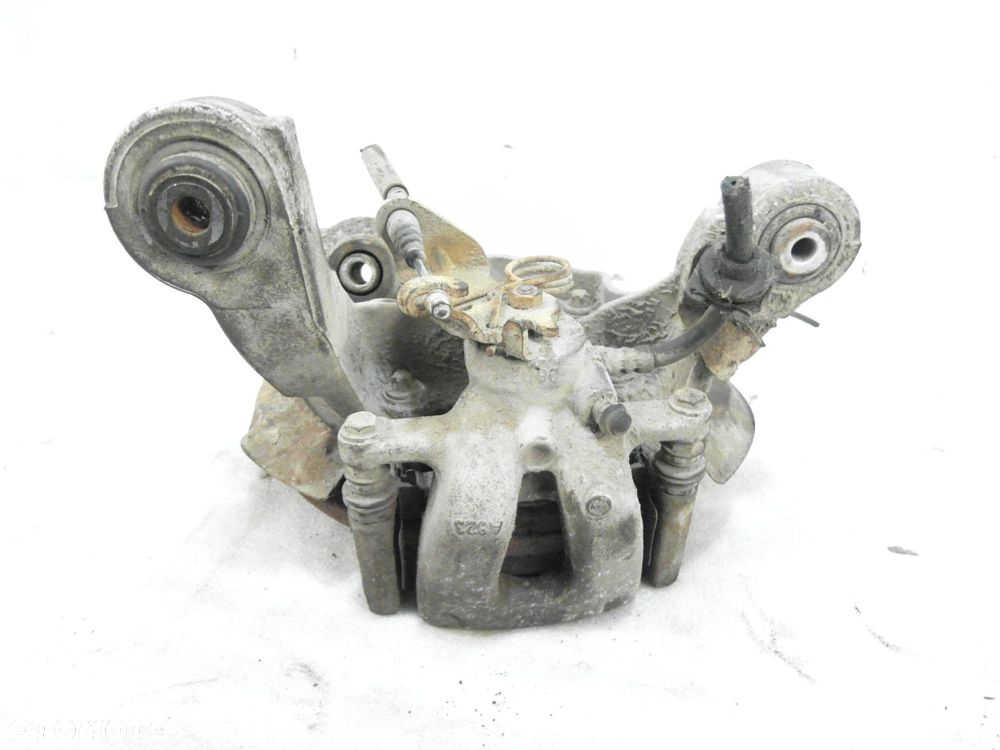 PIASTA TYLNA PRAWA ALFA ROMEO 159 1.9 JTDM - 3