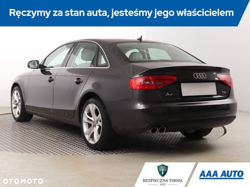 Audi A4 Limousine - 6