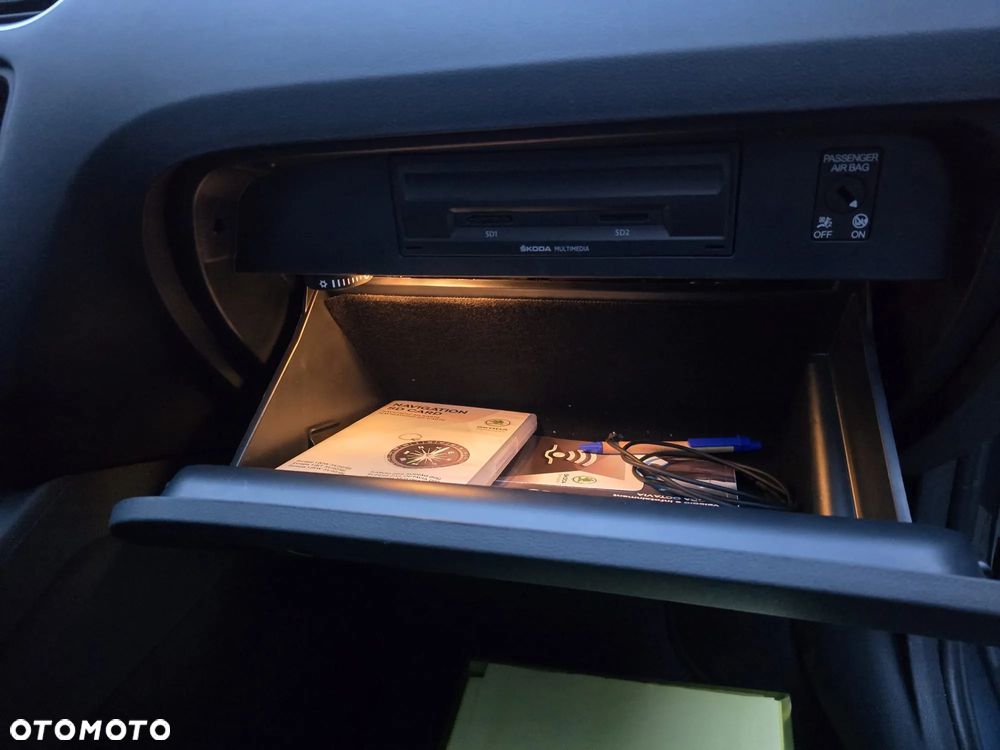 Skoda Octavia 1.6 TDI DSG Style - 12