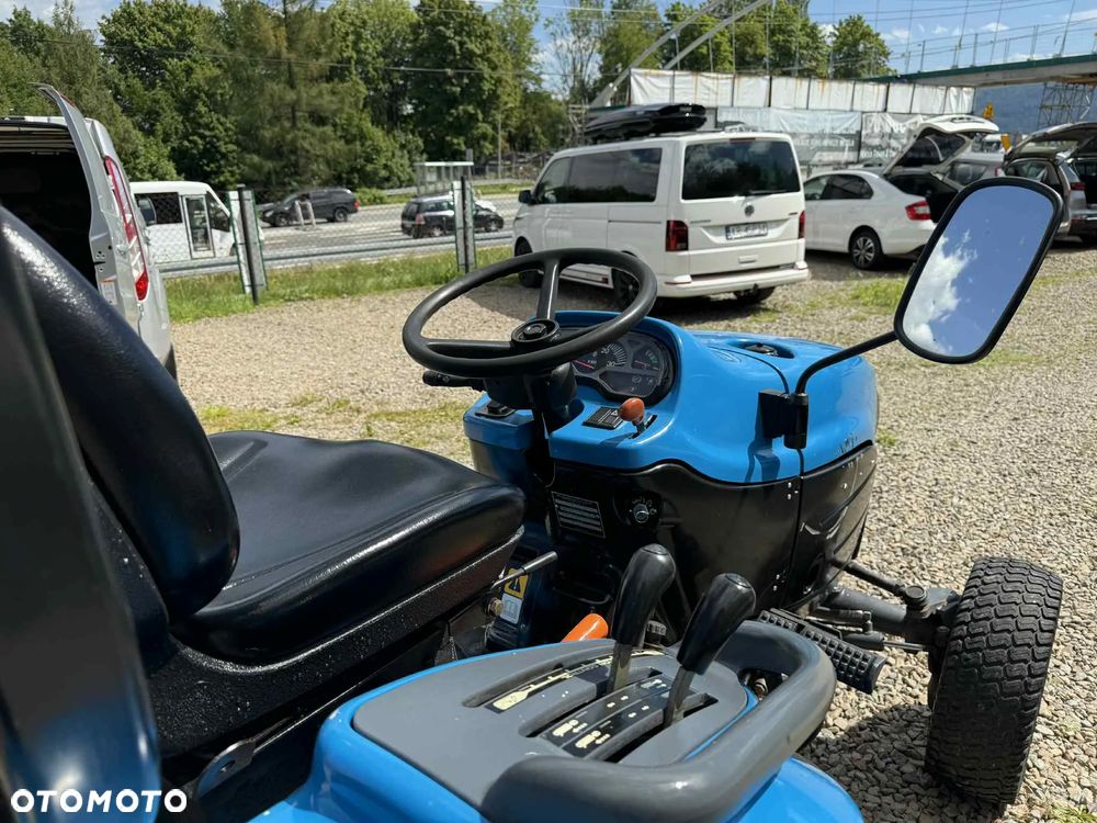 New Holland TC - 9