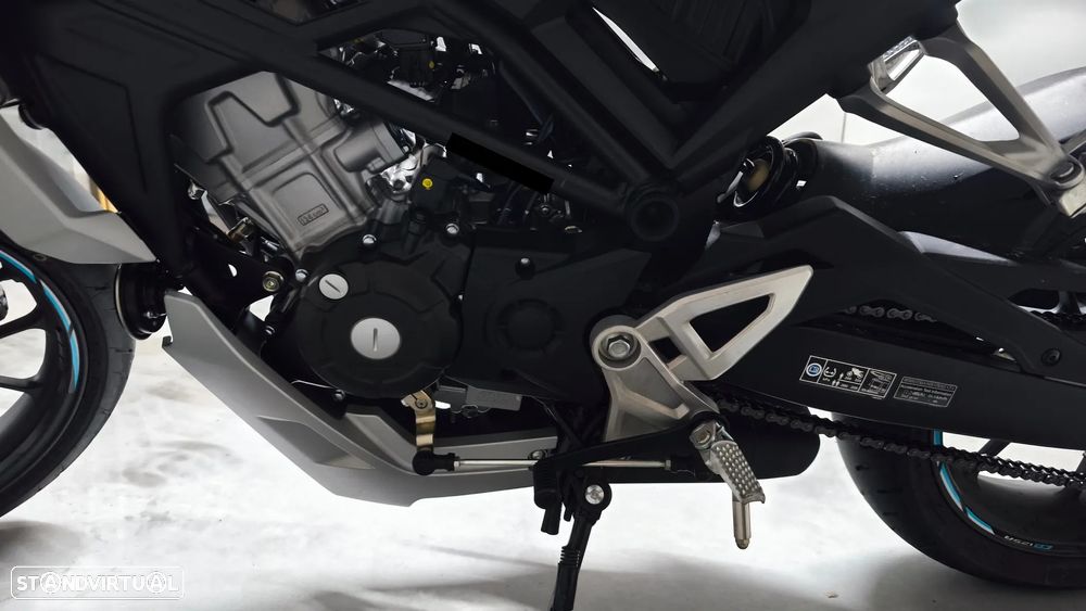 Honda CB CB125R Neo Sports Café - 4