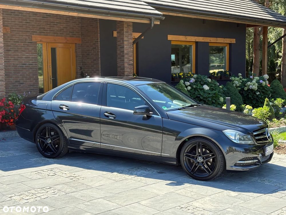 Mercedes-Benz Klasa C 180 Avantgarde Edition - 5