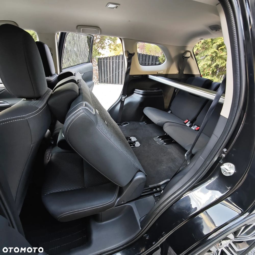 Mitsubishi Outlander 2.2 DI-D 4WD Intense - 17