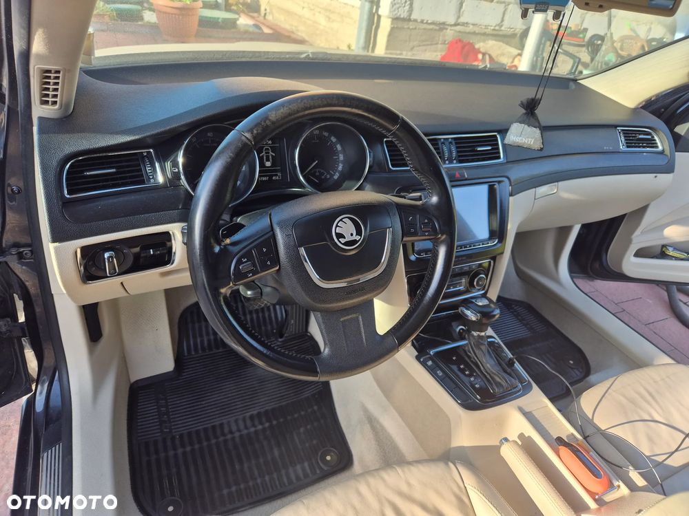 Skoda Superb - 12