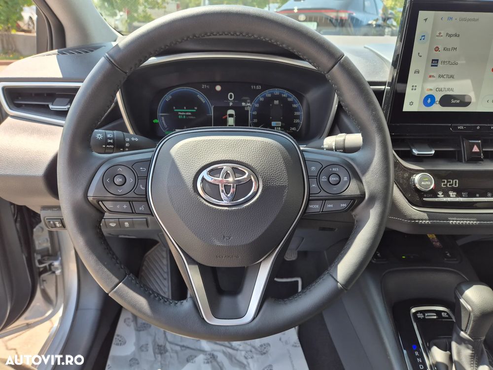 Toyota Corolla 1.8 HSD Business - 18