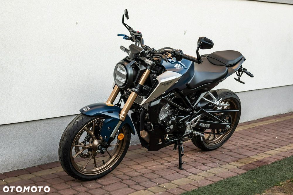 Honda CB - 7