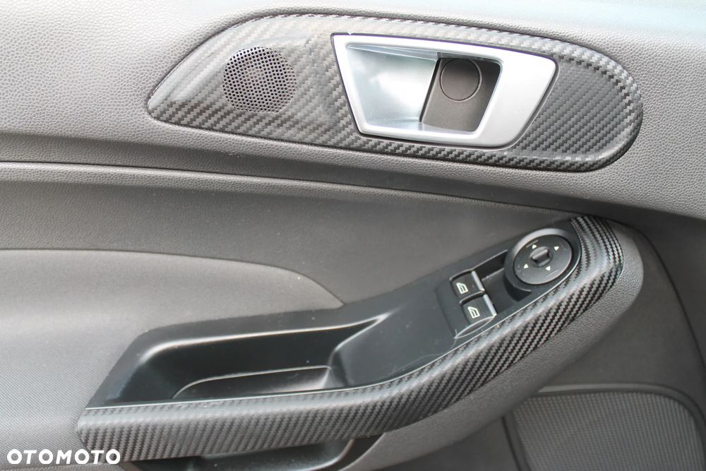 Ford Fiesta 1.0 EcoBoost S&S ST-LINE Red - 17