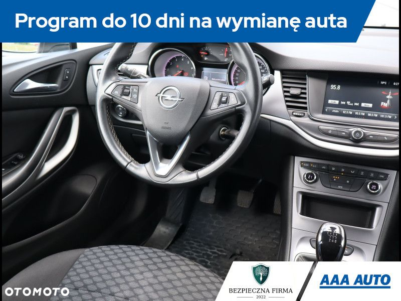 Opel Astra - 8